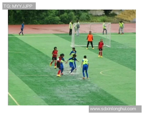 上海足球队在选拔赛中的速度优势分析与表现点评 上海足球队在选拔赛中的速度优势分析与表现点评