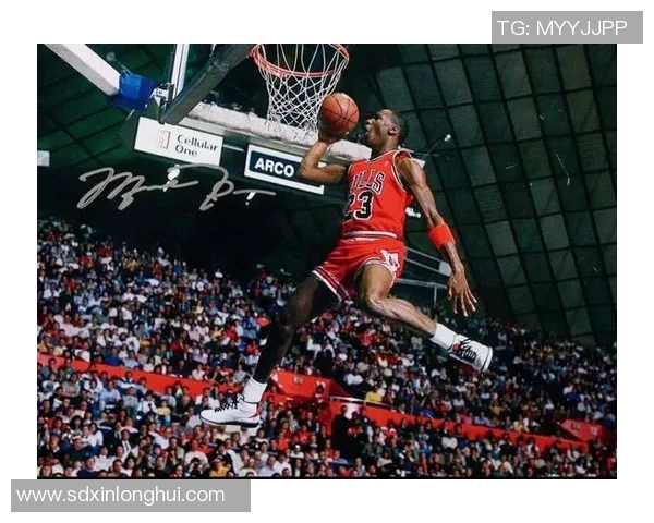 乔丹观看足球明星精彩瞬间分享他的运动热情与感悟 乔丹观看足球明星精彩瞬间分享他的运动热情与感悟