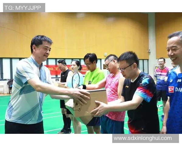 成都羽毛球队在杯赛中的灵活战术与表现分析 成都羽毛球队在杯赛中的灵活战术与表现分析