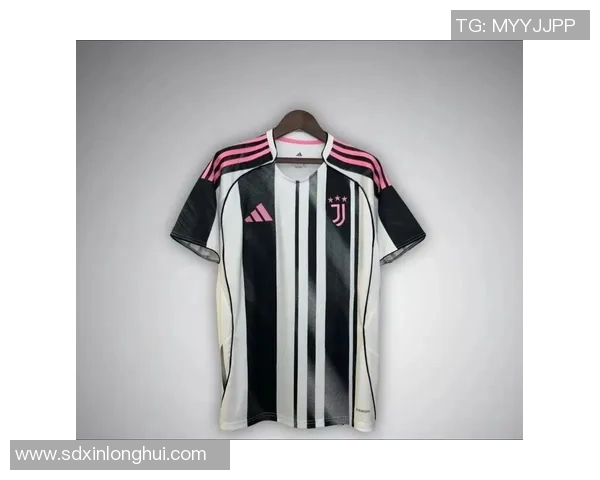 足球明星穿搭风格展示美式短袖时尚图片大全欣赏 足球明星穿搭风格展示美式短袖时尚图片大全欣赏