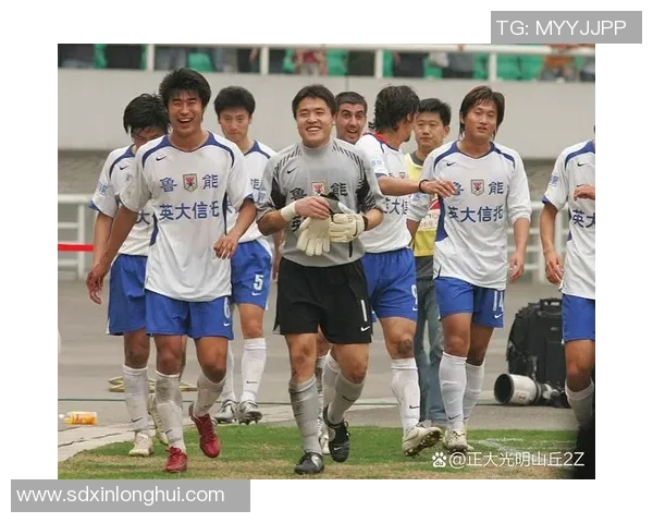 足球热议：上海足球队的配合争议